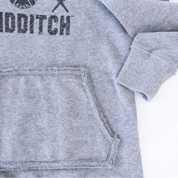 Hot Topics • Harry Potter Quidditch Sweatshirt - Picture 5 of 10